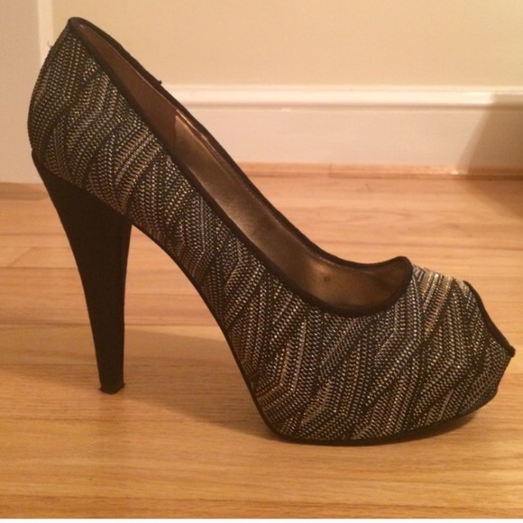 Gorgeous Nine West Heels - Picture 3 of 3